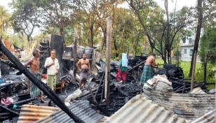 Fire guts 12 shops in Chandpur, 10 hurt