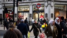 UK economy stalls, dealing blow to new govt