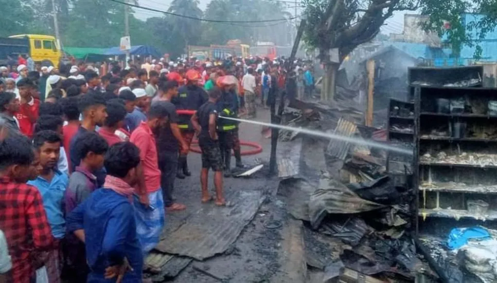 Fire guts 15 shops in B'baria