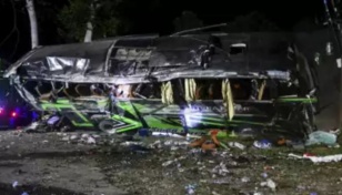 11 students dead in Indonesia bus crash