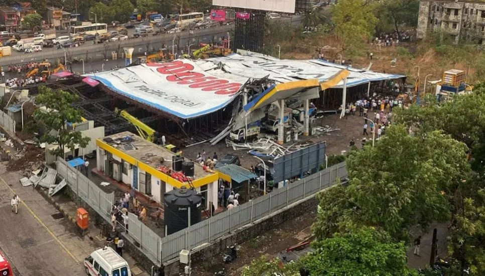 Mumbai billboard collapse kills 14