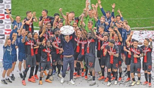 Leverkusen first to complete Bundesliga unbeaten