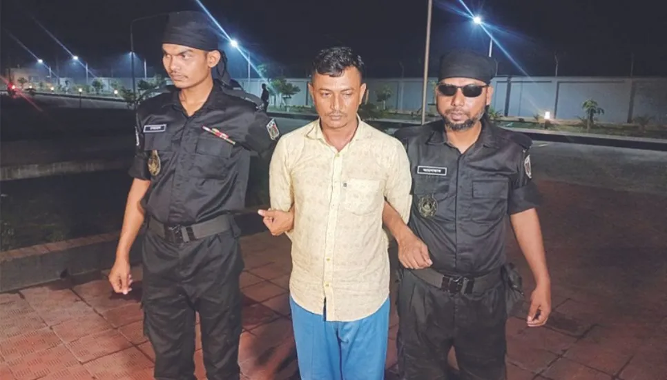RAB arrests mastermind behind job scam ring in Gaibandha
