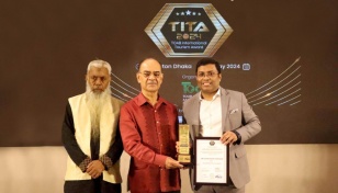 Md Shakawath Hossain honoured with Hospitality Business Professional Award