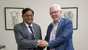 FM discusses Rohingya issue with Canadian envoy