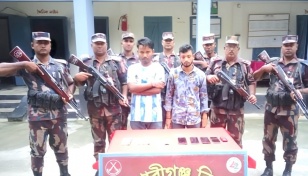 BGB detains 2 locals trying to flee through Dinajpur border