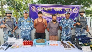 Joint forces arrest two drug peddlers in Khulna