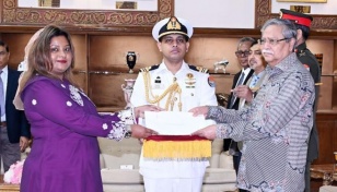 President receives credentials from new Maldivian HC    