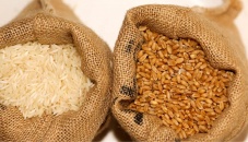 Govt to import 600,000 mt of rice, wheat