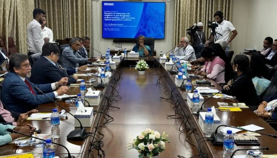 Diplomats World Bangladesh discusses neighbourly ties