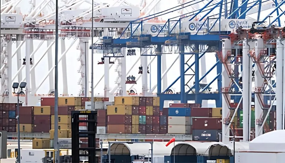 US ports brace for potential dockworkers strike