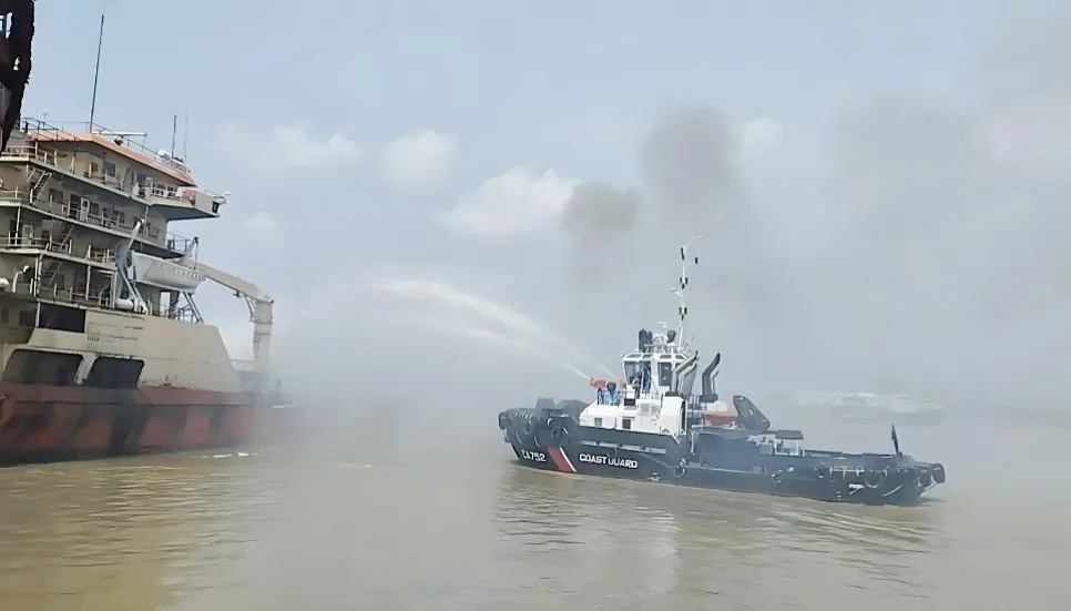 Vessel catches fire after blast in Karnaphuli River