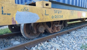 Train derailment partially halts Dhaka-Ctg-Sylhet rail service 