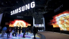 Samsung warns of profit slide as coronavirus crashes tech-world