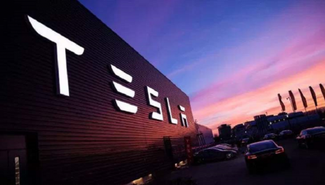 Tesla maps road to cheaper batteries for electric cars