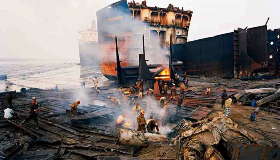 Shipbreaking industry lacks adequate oversight: HRW