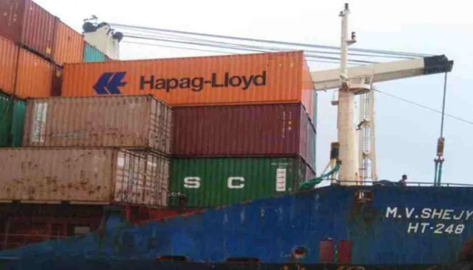 Ships docking at Ctg Port declined by 2pc due to Covid in 2020