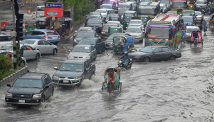 BMD forecasts heavy rains in 3 divisions