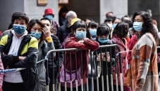 Coronavirus: Global death toll reaches 233,388